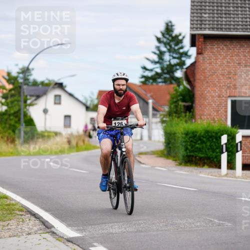 31.08.2025 - Elbe Triathlon Hamburg Michael Burmester http://msf.ph/oto/8685841 31.08.2025 14:13:53 Radfahren 126, 156 meine-sportfotos.de