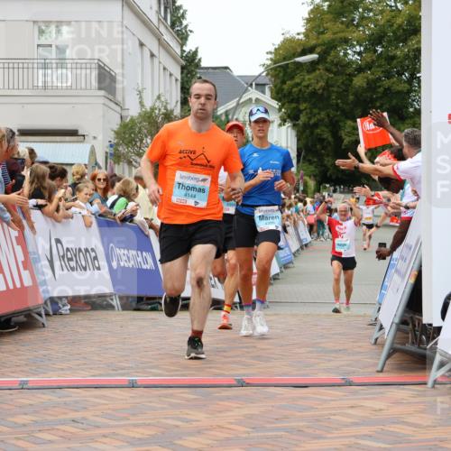 31.08.2025 - 21. Blankeneser Heldenlauf Strokosch-Dieckow http://msf.ph/oto/8685914 31.08.2025 12:00:35 Ziel 5784, 4144, 4394, 4395, 4333 meine-sportfotos.de