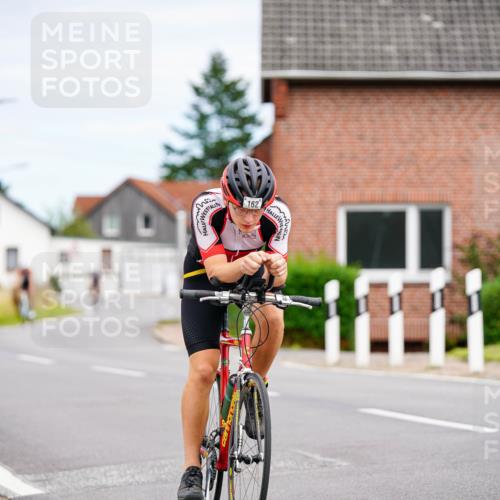 31.08.2025 - Elbe Triathlon Hamburg Michael Burmester http://msf.ph/oto/8685928 31.08.2025 14:14:32 Radfahren  meine-sportfotos.de