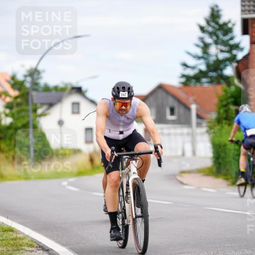 31.08.2025 - Elbe Triathlon Hamburg Michael Burmester http://msf.ph/oto/8686023 31.08.2025 14:15:28 Radfahren 135, 136, 147 meine-sportfotos.de