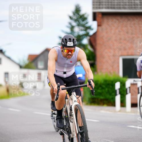 31.08.2025 - Elbe Triathlon Hamburg Michael Burmester http://msf.ph/oto/8686029 31.08.2025 14:15:28 Radfahren 135, 136, 147 meine-sportfotos.de