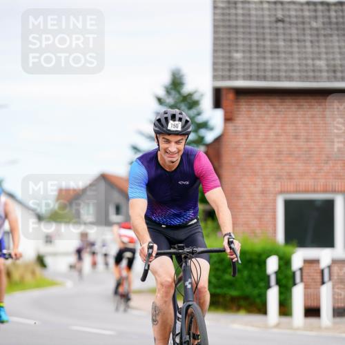 31.08.2025 - Elbe Triathlon Hamburg Michael Burmester http://msf.ph/oto/8686092 31.08.2025 14:16:31 Radfahren 150, 161 meine-sportfotos.de