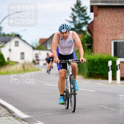 31.08.2025 - Elbe Triathlon Hamburg Michael Burmester http://msf.ph/oto/8686095 31.08.2025 14:16:32 Radfahren 150, 161 meine-sportfotos.de
