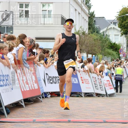 31.08.2025 - 21. Blankeneser Heldenlauf Strokosch-Dieckow http://msf.ph/oto/8686098 31.08.2025 12:00:19 Ziel 5146, 4218, 4304 meine-sportfotos.de