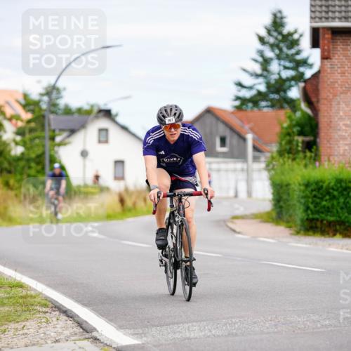 31.08.2025 - Elbe Triathlon Hamburg Michael Burmester http://msf.ph/oto/8686107 31.08.2025 14:16:36 Radfahren 161, 163 meine-sportfotos.de
