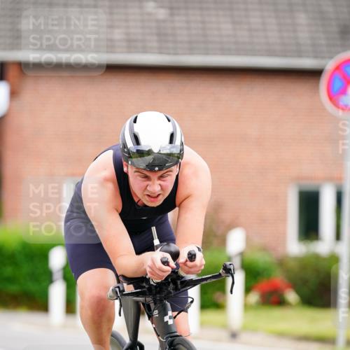 31.08.2025 - Elbe Triathlon Hamburg Michael Burmester http://msf.ph/oto/8686133 31.08.2025 14:16:55 Radfahren 141 meine-sportfotos.de