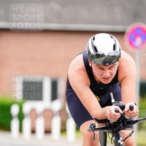 31.08.2025 - Elbe Triathlon Hamburg Michael Burmester http://msf.ph/oto/8686137 31.08.2025 14:16:56 Radfahren 141 meine-sportfotos.de