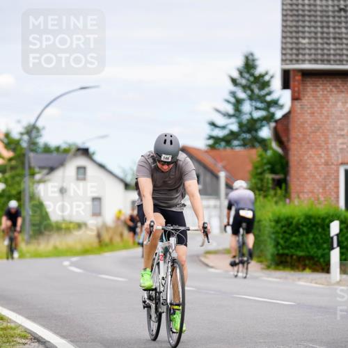 31.08.2025 - Elbe Triathlon Hamburg Michael Burmester http://msf.ph/oto/8686141 31.08.2025 14:17:05 Radfahren 130, 146 meine-sportfotos.de