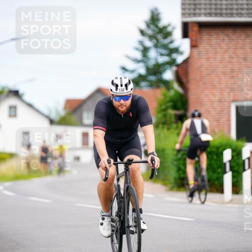 31.08.2025 - Elbe Triathlon Hamburg Michael Burmester http://msf.ph/oto/8686152 31.08.2025 14:17:10 Radfahren 130, 146 meine-sportfotos.de