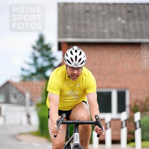 31.08.2025 - Elbe Triathlon Hamburg Michael Burmester http://msf.ph/oto/8686160 31.08.2025 14:17:18 Radfahren 152 meine-sportfotos.de