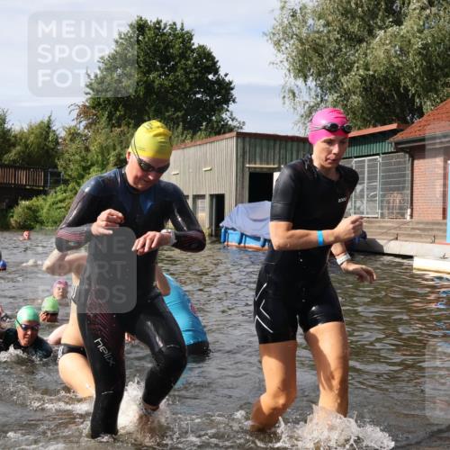 31.08.2025 - Elbe Triathlon Hamburg Luisa Fischer http://msf.ph/oto/8686163 31.08.2025 10:43:09 Schwimmen 1346, 1347, 1349, 1351, 1380, 1414, 1443, 1462, 1504 meine-sportfotos.de