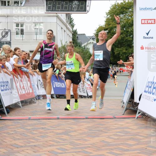 31.08.2025 - 21. Blankeneser Heldenlauf Strokosch-Dieckow http://msf.ph/oto/8686214 31.08.2025 12:00:11 Ziel 4218, 4312, 4304 meine-sportfotos.de