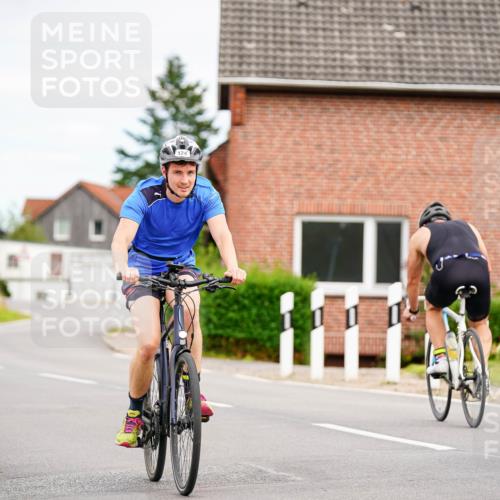 31.08.2025 - Elbe Triathlon Hamburg Michael Burmester http://msf.ph/oto/8686216 31.08.2025 14:18:22 Radfahren 124 meine-sportfotos.de