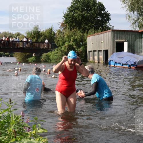 31.08.2025 - Elbe Triathlon Hamburg Luisa Fischer http://msf.ph/oto/8686230 31.08.2025 10:43:31 Schwimmen 1363, 1369, 1438, 1466, 1476, 1507 meine-sportfotos.de