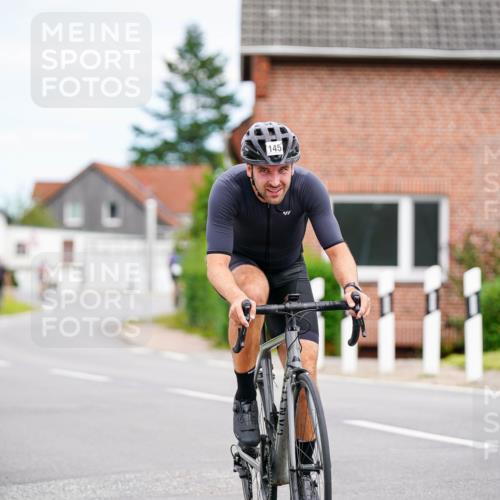 31.08.2025 - Elbe Triathlon Hamburg Michael Burmester http://msf.ph/oto/8686231 31.08.2025 14:18:38 Radfahren 143, 156 meine-sportfotos.de