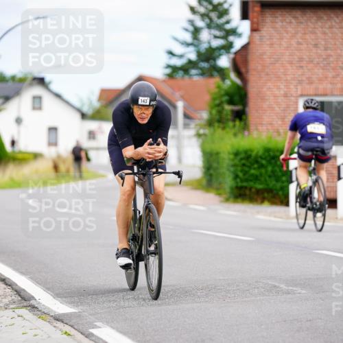 31.08.2025 - Elbe Triathlon Hamburg Michael Burmester http://msf.ph/oto/8686234 31.08.2025 14:18:39 Radfahren 143, 156 meine-sportfotos.de