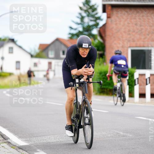 31.08.2025 - Elbe Triathlon Hamburg Michael Burmester http://msf.ph/oto/8686238 31.08.2025 14:18:39 Radfahren 143, 156 meine-sportfotos.de