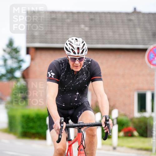 31.08.2025 - Elbe Triathlon Hamburg Michael Burmester http://msf.ph/oto/8686272 31.08.2025 14:18:59 Radfahren 121, 139, 154 meine-sportfotos.de