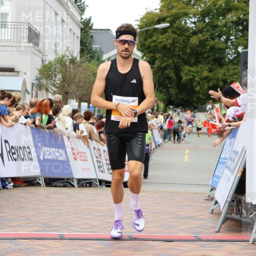31.08.2025 - 21. Blankeneser Heldenlauf Strokosch-Dieckow http://msf.ph/oto/8686281 31.08.2025 11:59:58 Ziel 5346, 5804 meine-sportfotos.de