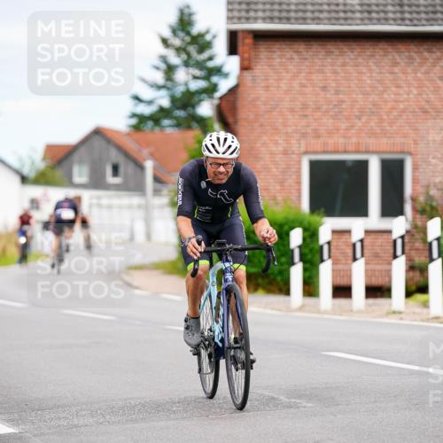 31.08.2025 - Elbe Triathlon Hamburg Michael Burmester http://msf.ph/oto/8686287 31.08.2025 14:19:18 Radfahren 151 meine-sportfotos.de