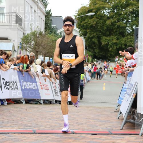 31.08.2025 - 21. Blankeneser Heldenlauf Strokosch-Dieckow http://msf.ph/oto/8686296 31.08.2025 11:59:58 Ziel 5346, 5804 meine-sportfotos.de
