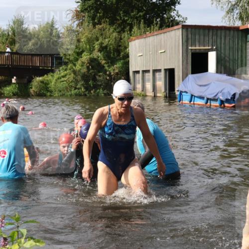 31.08.2025 - Elbe Triathlon Hamburg Luisa Fischer http://msf.ph/oto/8686318 31.08.2025 10:43:53 Schwimmen 1356, 1361, 1396, 1406, 1421, 1430, 1475, 1497 meine-sportfotos.de