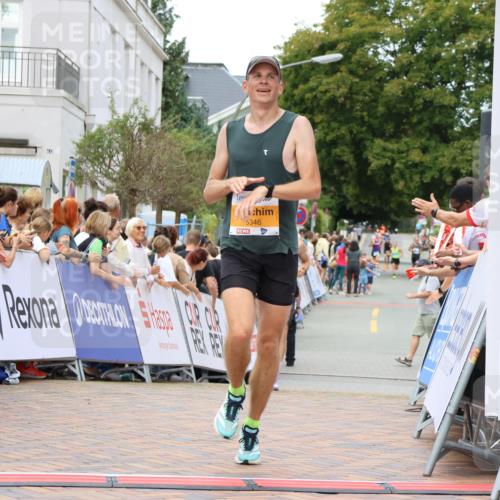 31.08.2025 - 21. Blankeneser Heldenlauf Strokosch-Dieckow http://msf.ph/oto/8686332 31.08.2025 11:59:55 Ziel 5346, 5804 meine-sportfotos.de