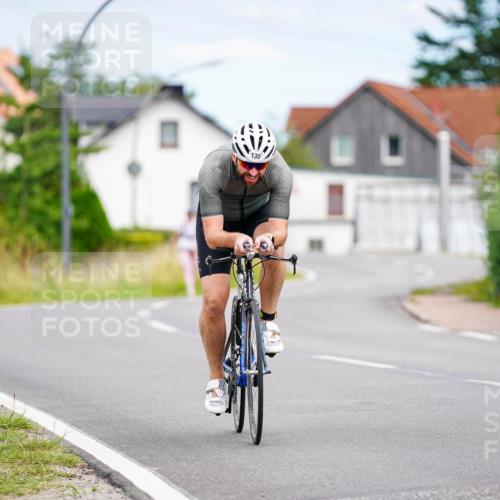 31.08.2025 - Elbe Triathlon Hamburg Michael Burmester http://msf.ph/oto/8686355 31.08.2025 14:20:17 Radfahren 135 meine-sportfotos.de