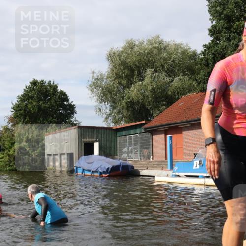 31.08.2025 - Elbe Triathlon Hamburg Luisa Fischer http://msf.ph/oto/8686373 31.08.2025 10:44:12 Schwimmen 1362, 1377, 1452, 1502, 1503 meine-sportfotos.de