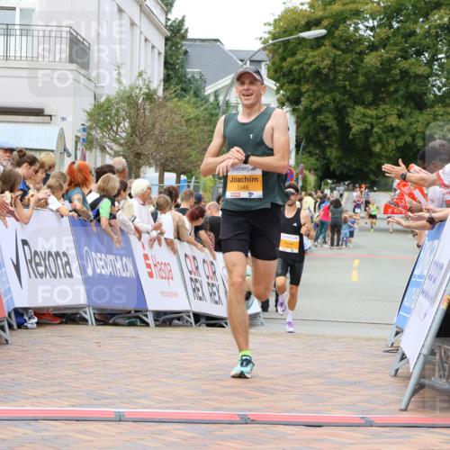 31.08.2025 - 21. Blankeneser Heldenlauf Strokosch-Dieckow http://msf.ph/oto/8686389 31.08.2025 11:59:54 Ziel 5346, 5804 meine-sportfotos.de