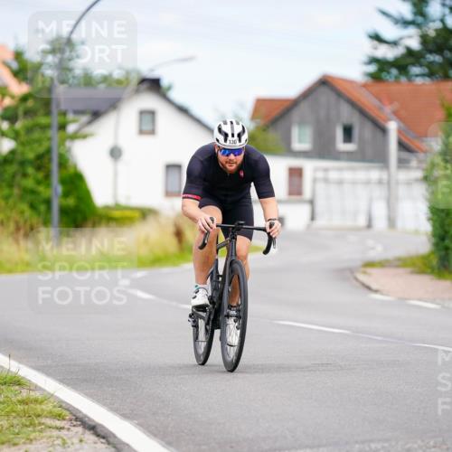 31.08.2025 - Elbe Triathlon Hamburg Michael Burmester http://msf.ph/oto/8686398 31.08.2025 14:21:46 Radfahren 130 meine-sportfotos.de
