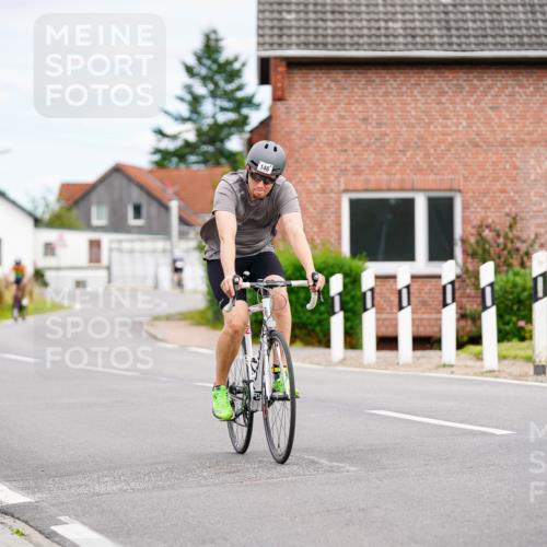 31.08.2025 - Elbe Triathlon Hamburg Michael Burmester http://msf.ph/oto/8686433 31.08.2025 14:22:23 Radfahren 125, 146 meine-sportfotos.de
