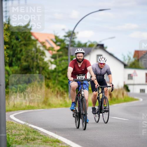 31.08.2025 - Elbe Triathlon Hamburg Michael Burmester http://msf.ph/oto/8686455 31.08.2025 14:24:56 Radfahren 126, 158 meine-sportfotos.de
