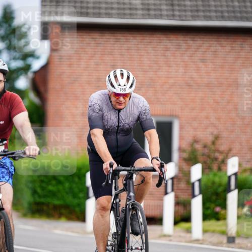 31.08.2025 - Elbe Triathlon Hamburg Michael Burmester http://msf.ph/oto/8686466 31.08.2025 14:24:58 Radfahren 126, 158 meine-sportfotos.de