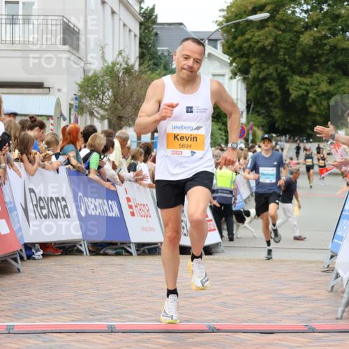 31.08.2025 - 21. Blankeneser Heldenlauf Strokosch-Dieckow http://msf.ph/oto/8686488 31.08.2025 11:59:43 Ziel 5694, 4068 meine-sportfotos.de