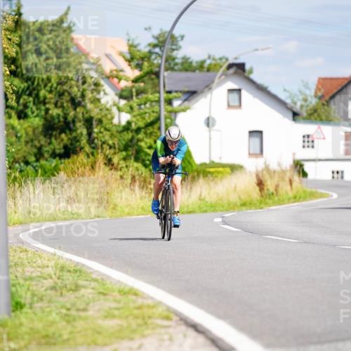 31.08.2025 - Elbe Triathlon Hamburg Michael Burmester http://msf.ph/oto/8686564 31.08.2025 14:39:29 Radfahren  meine-sportfotos.de