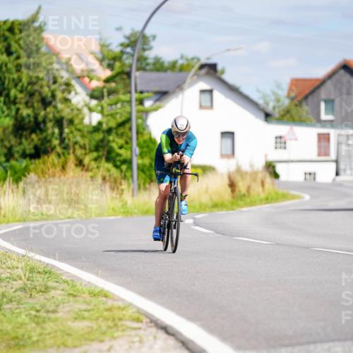 31.08.2025 - Elbe Triathlon Hamburg Michael Burmester http://msf.ph/oto/8686568 31.08.2025 14:39:29 Radfahren  meine-sportfotos.de