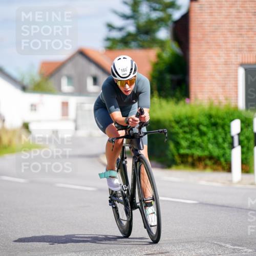 31.08.2025 - Elbe Triathlon Hamburg Michael Burmester http://msf.ph/oto/8686622 31.08.2025 14:40:49 Radfahren  meine-sportfotos.de