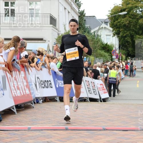 31.08.2025 - 21. Blankeneser Heldenlauf Strokosch-Dieckow http://msf.ph/oto/8686625 31.08.2025 11:59:22 Ziel 5492, 5276 meine-sportfotos.de