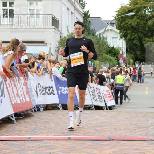 31.08.2025 - 21. Blankeneser Heldenlauf Strokosch-Dieckow http://msf.ph/oto/8686631 31.08.2025 11:59:22 Ziel 5492, 5276 meine-sportfotos.de