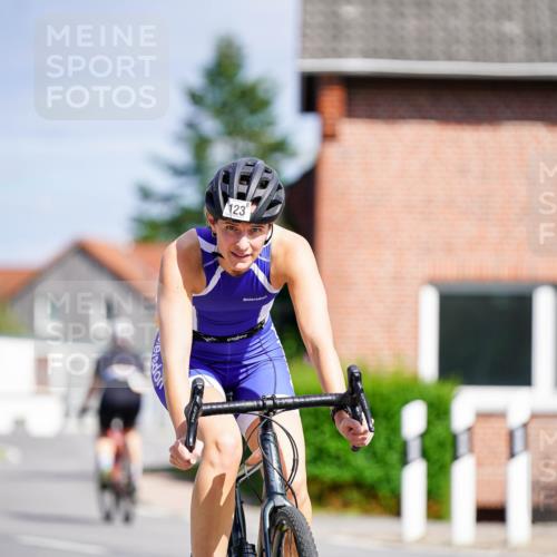 31.08.2025 - Elbe Triathlon Hamburg Michael Burmester http://msf.ph/oto/8686708 31.08.2025 14:43:43 Radfahren 123 meine-sportfotos.de