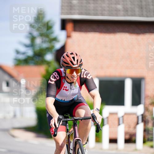 31.08.2025 - Elbe Triathlon Hamburg Michael Burmester http://msf.ph/oto/8686717 31.08.2025 14:43:58 Radfahren 127, 136 meine-sportfotos.de