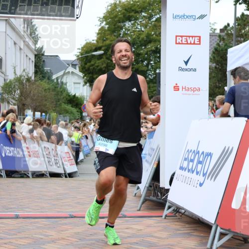 31.08.2025 - 21. Blankeneser Heldenlauf Strokosch-Dieckow http://msf.ph/oto/8686773 31.08.2025 11:59:08 Ziel 4254, 4298 meine-sportfotos.de