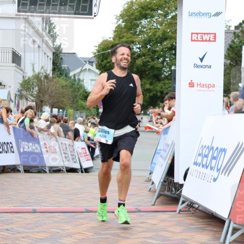 31.08.2025 - 21. Blankeneser Heldenlauf Strokosch-Dieckow http://msf.ph/oto/8686804 31.08.2025 11:59:08 Ziel 4254, 4298 meine-sportfotos.de