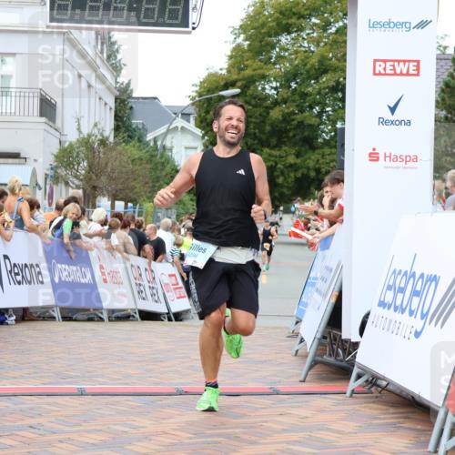 31.08.2025 - 21. Blankeneser Heldenlauf Strokosch-Dieckow http://msf.ph/oto/8686821 31.08.2025 11:59:08 Ziel 4254, 4298 meine-sportfotos.de