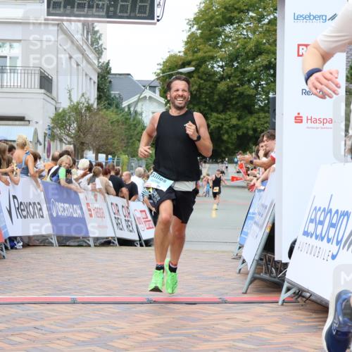 31.08.2025 - 21. Blankeneser Heldenlauf Strokosch-Dieckow http://msf.ph/oto/8686846 31.08.2025 11:59:08 Ziel 4254, 4298 meine-sportfotos.de