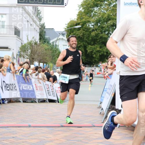 31.08.2025 - 21. Blankeneser Heldenlauf Strokosch-Dieckow http://msf.ph/oto/8686868 31.08.2025 11:59:08 Ziel 4254, 4298 meine-sportfotos.de