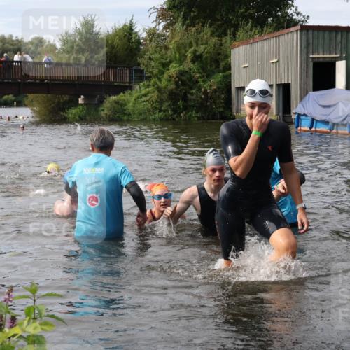 31.08.2025 - Elbe Triathlon Hamburg Luisa Fischer http://msf.ph/oto/8686892 31.08.2025 10:50:41 Schwimmen 1534, 1537, 1549, 1572, 1576, 1584, 1609 meine-sportfotos.de