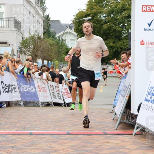 31.08.2025 - 21. Blankeneser Heldenlauf Strokosch-Dieckow http://msf.ph/oto/8686900 31.08.2025 11:59:07 Ziel 4254, 4298 meine-sportfotos.de