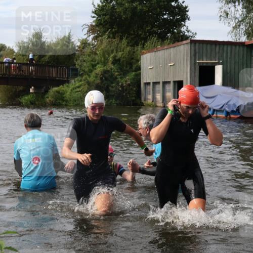 31.08.2025 - Elbe Triathlon Hamburg Luisa Fischer http://msf.ph/oto/8686918 31.08.2025 10:50:49 Schwimmen 1510, 1530, 1534, 1537, 1549, 1572, 1613 meine-sportfotos.de